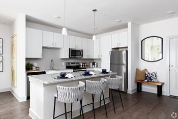 Kitchen barat Century Vista Palms, Orlando, FL